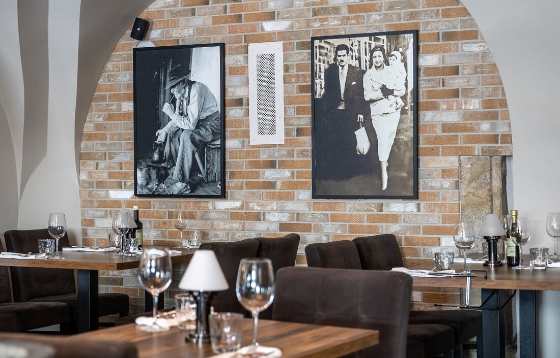 Tehlový obklad Cameleon U Steen Economy v reštaurácii od Rustique.sk