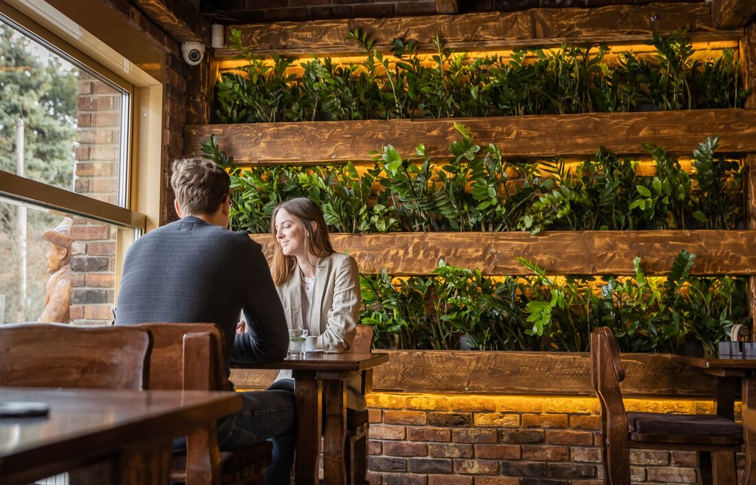 Tehlový obklad Castello v interiéri podniku od Rustique.sk