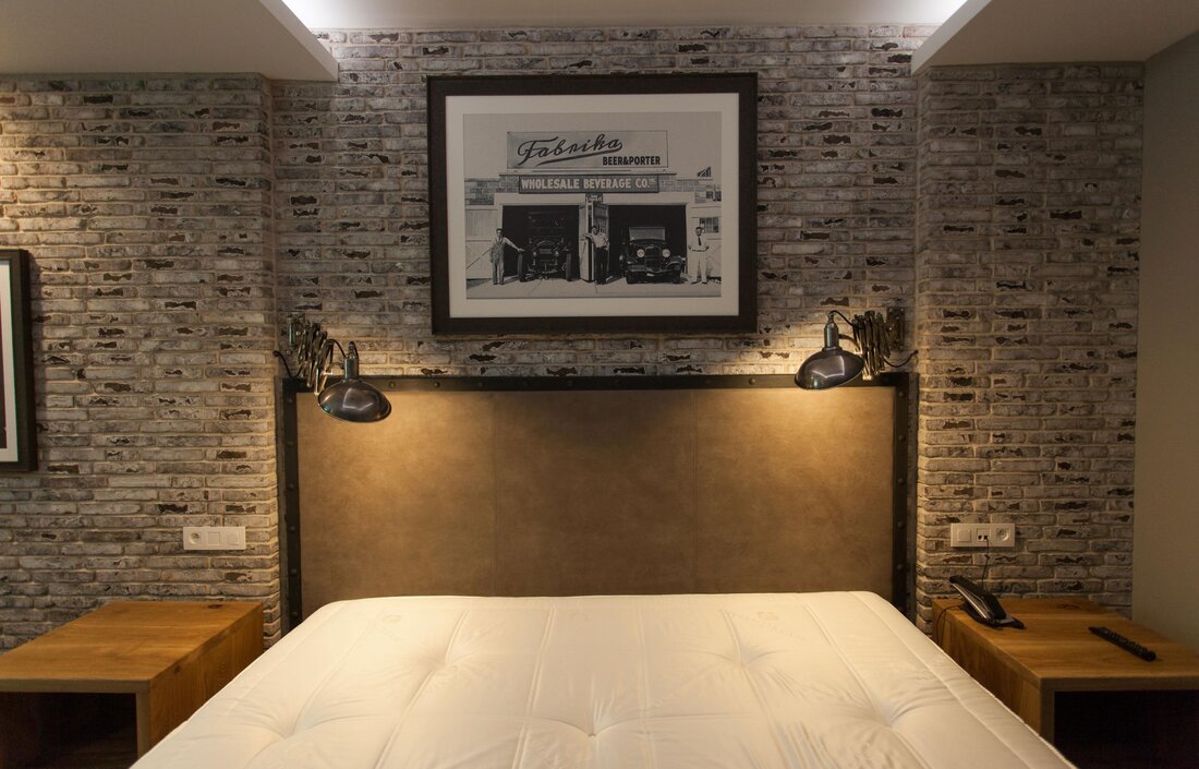 Tehlový obklad Rainbow Snowdust 2 v izbách hotelu Loft od Rustique.sk