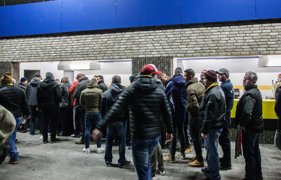Tehlový obklad Umber na športovom štadióne od Rustique.sk